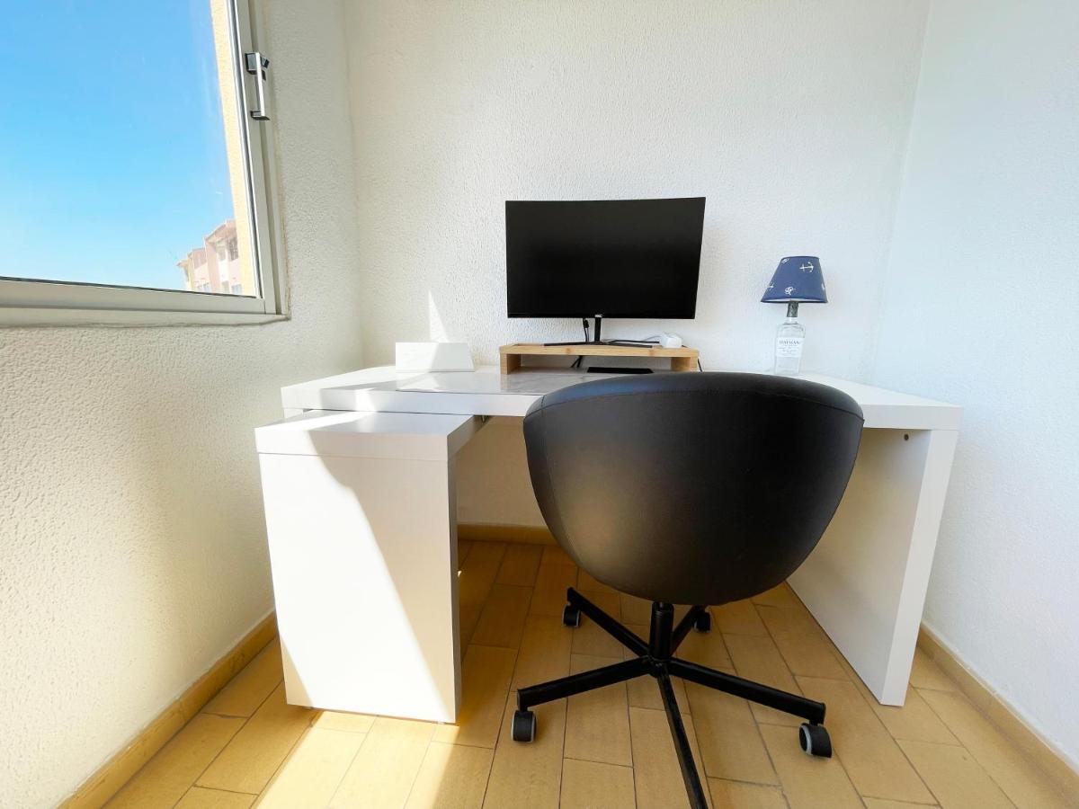 Panoramic Seaview - 2 Bedroom, Main Ave, 15 Min Walk Beach, Workspace Albufeira Kültér fotó